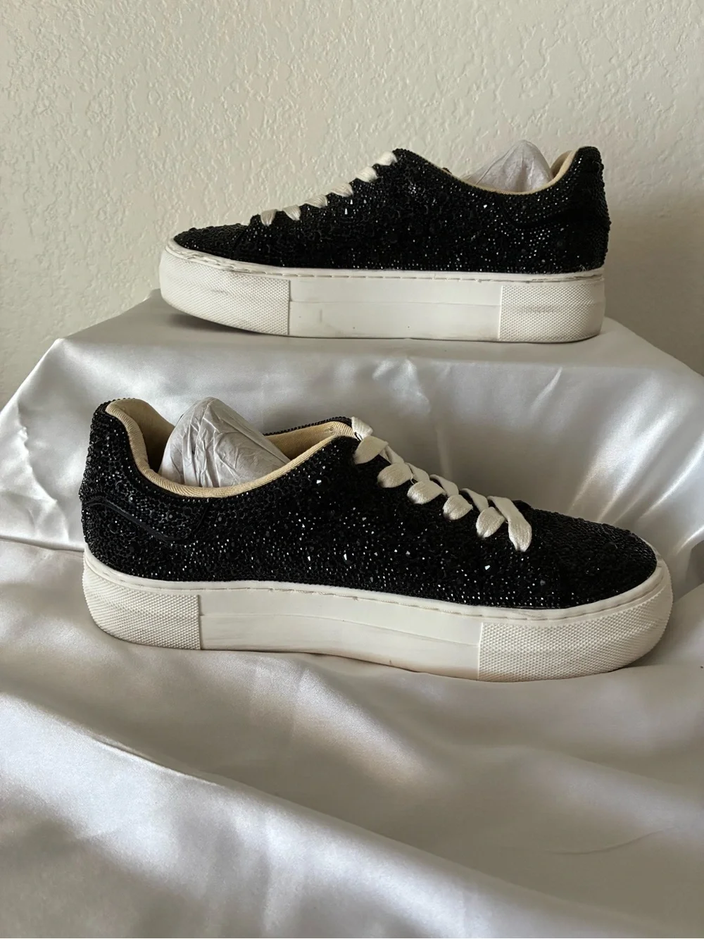 Betsey Johnson Black Crystal Embellished Low-Top Sneakers